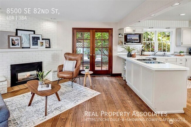 Building Photo - 8500 SE 82nd St