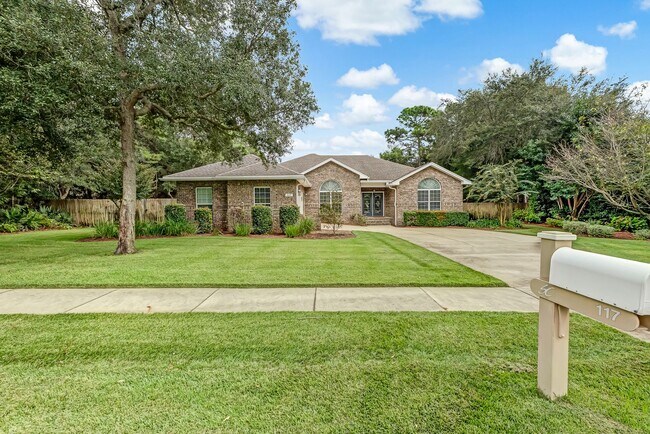 Building Photo - Gorgeous Southern Living Home in Coveted S...