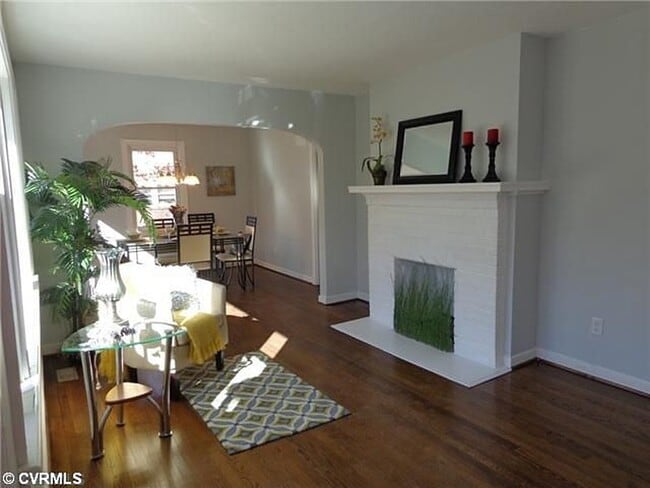 Building Photo - Beautiful home waiting for you!