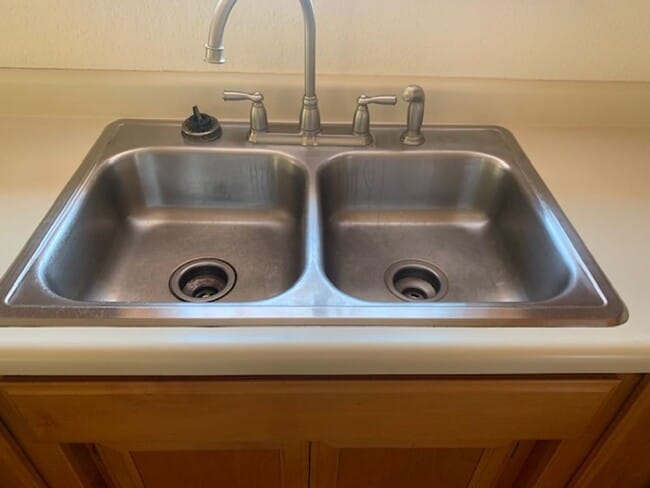 Building Photo - 1 Bedroom, Stand alone apartment on private property, 2 car garage