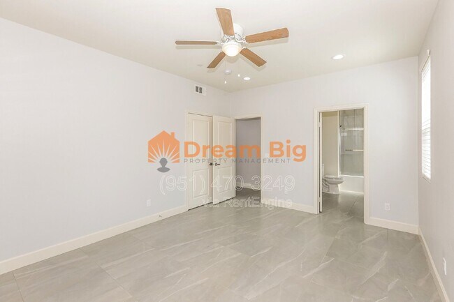 Building Photo - 5167 Peony Ct