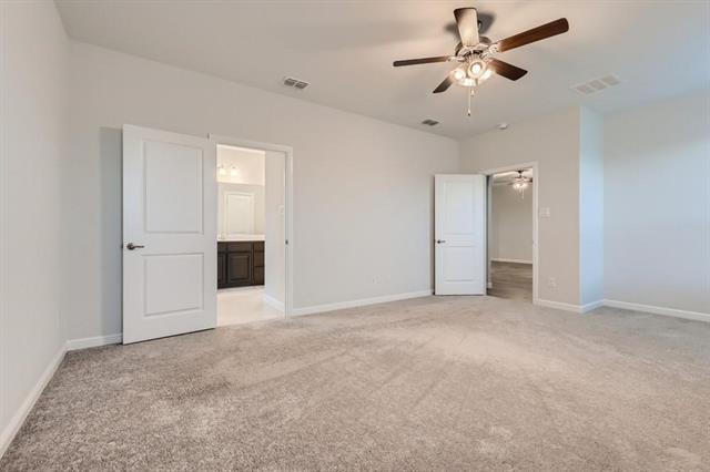 Building Photo - 15952 Hayes Ridge Dr