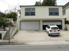 Building Photo - 733 Pier Ave