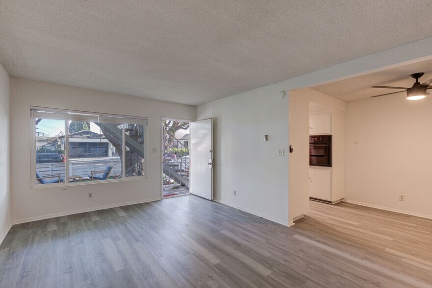 Building Photo - 1645 Beech Ave