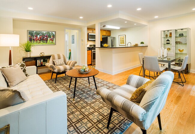 Building Photo - 46 Independence Dr