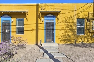Building Photo - 839 S 8th Ave