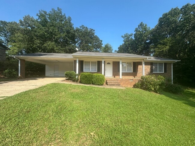 Primary Photo - 927 Pinecliff Dr