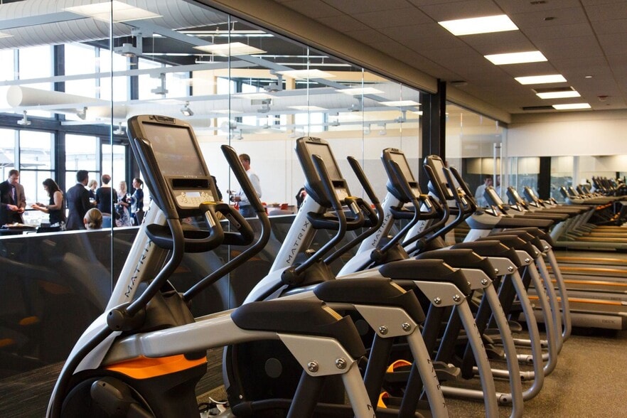 Building Photo - 846 W Blackhawk St