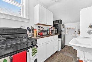 Building Photo - 55 Winspear Ave