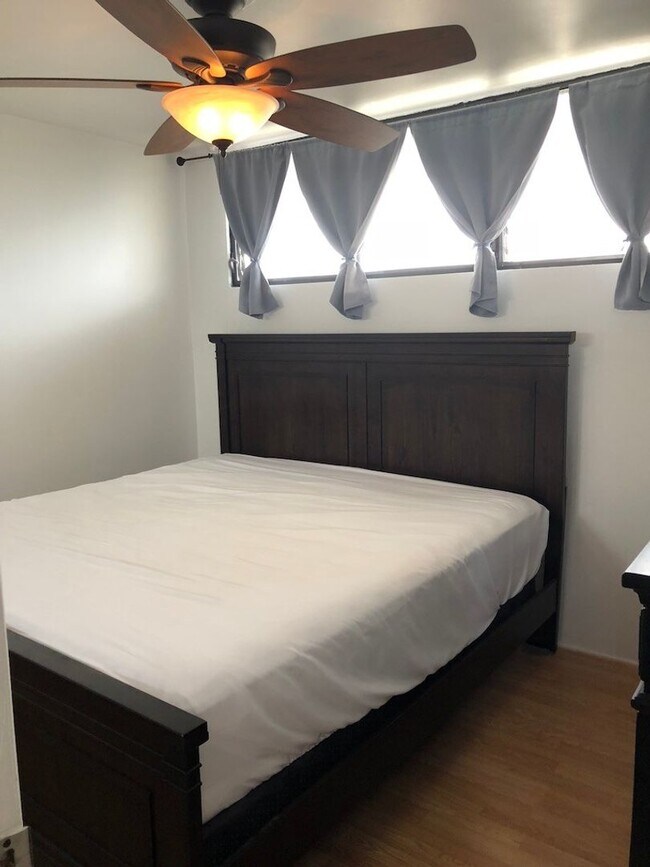 Building Photo - Furnished w/ ALL Utilities included!! Upgraded appliances & huge lanai