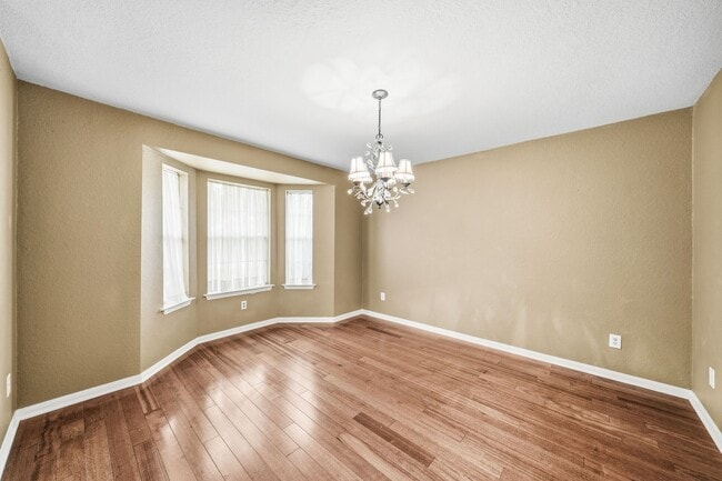 Building Photo - 2010 Hanover Springs Ln