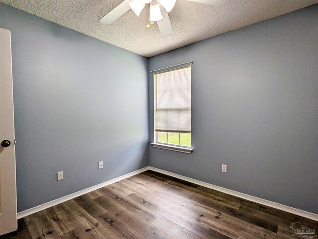 Building Photo - 2466 Redoubt Ave