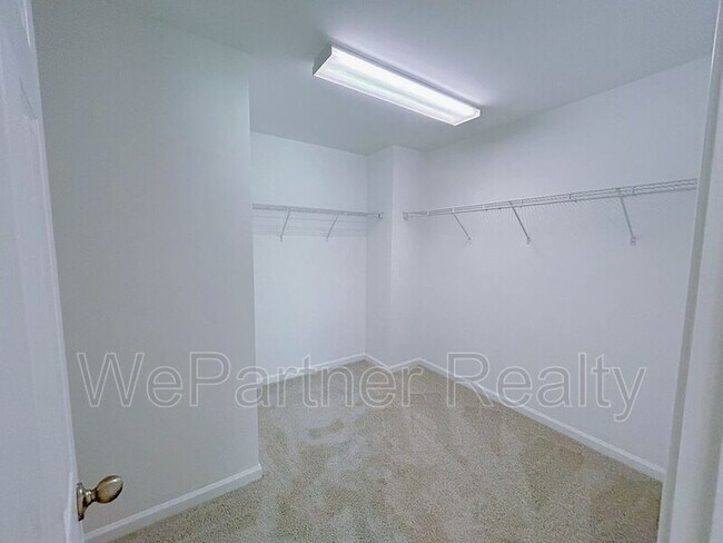 Building Photo - 3459 Dianthus Ln NW