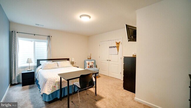 Building Photo - 24855 Bradford Forest Dr