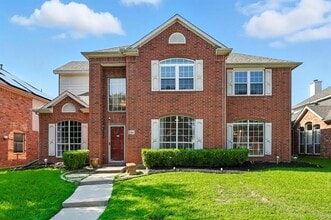 Building Photo - 1314 Pinehurst Dr