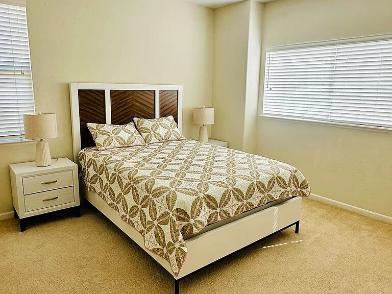 Building Photo - 2052 Twin Creeks Pl