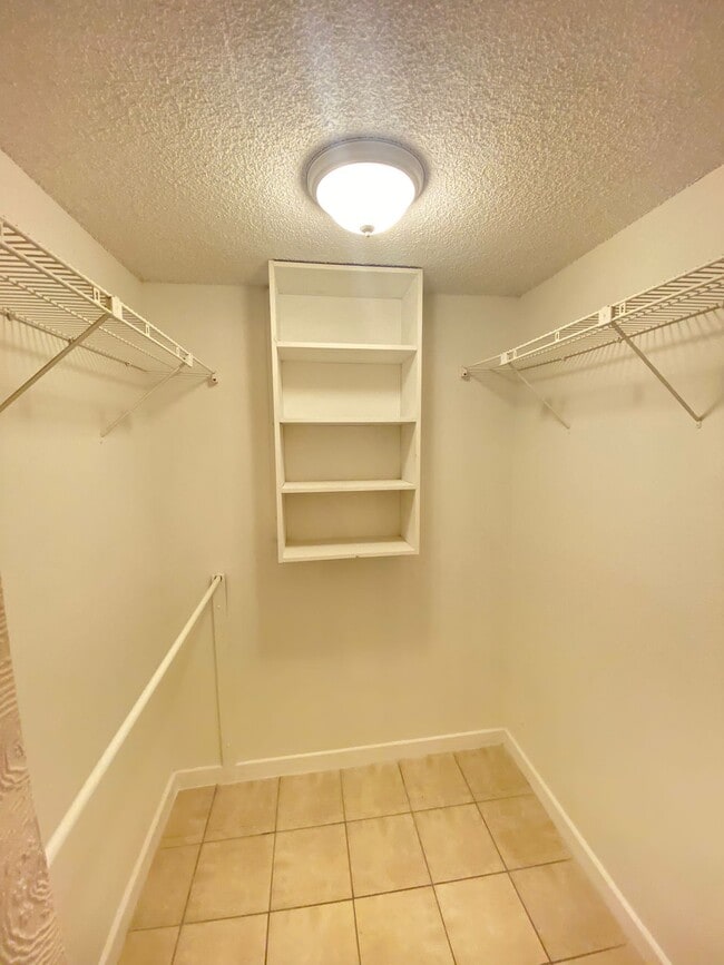 Building Photo - 2029 NW 46th Ave