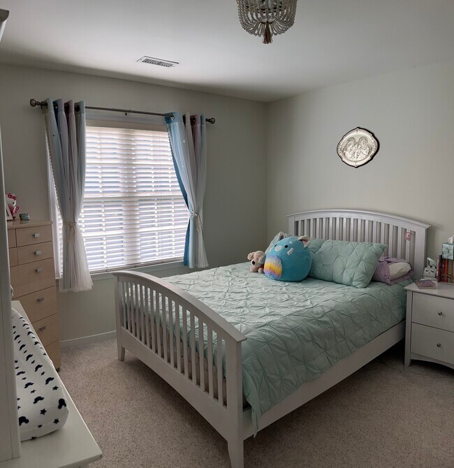 Building Photo - 6739 Beulah Oaks Ln