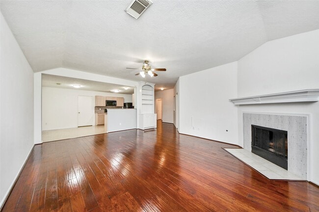 Building Photo - 16134 Coleburn Dr