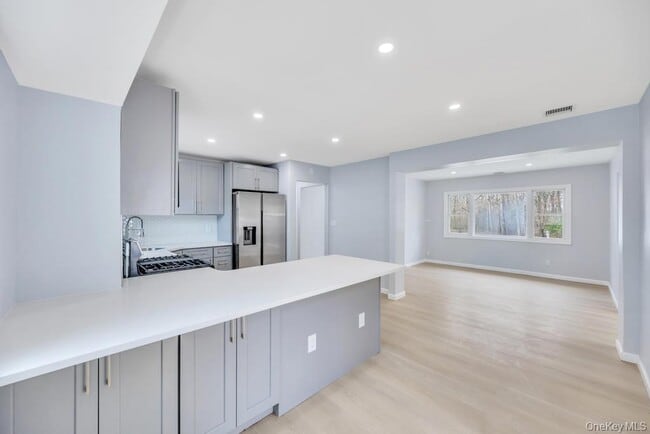 Building Photo - 207 August Rd