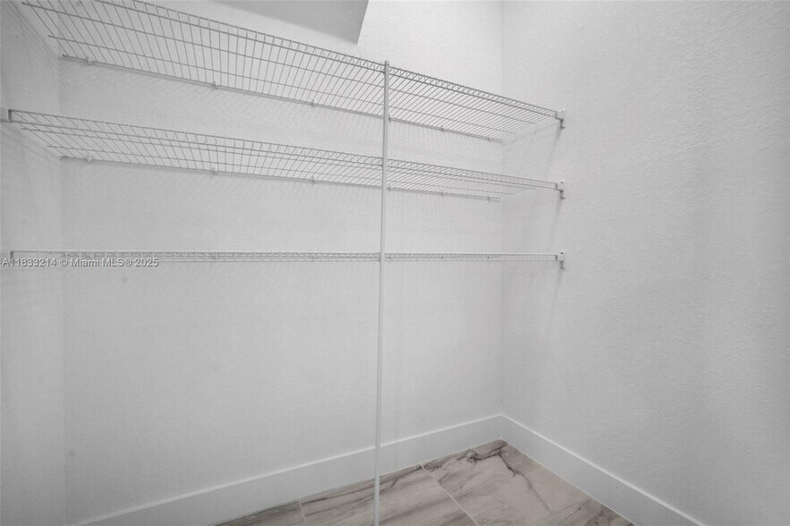 Building Photo - 142 SW 171st Way