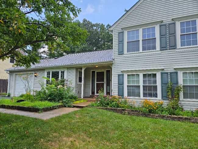 Building Photo - 310 Silver Ridge Dr