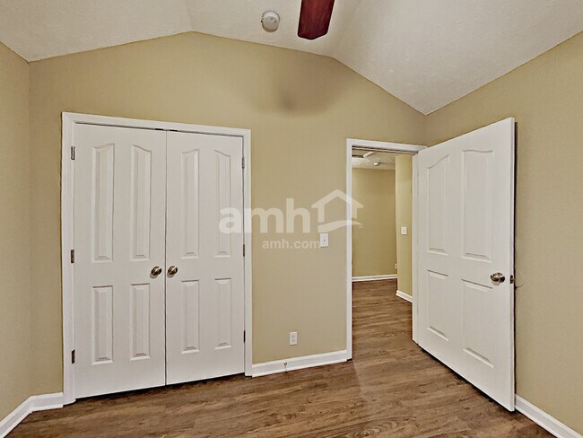 Building Photo - 4328 Pender Ct