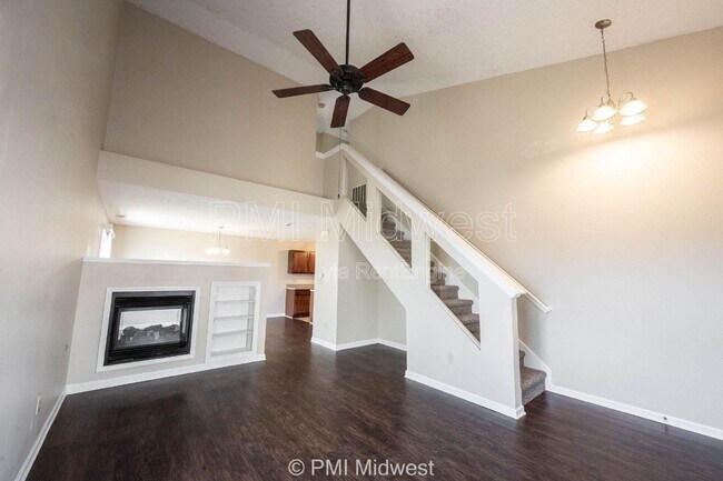 Building Photo - 2781 Grand Fir Dr