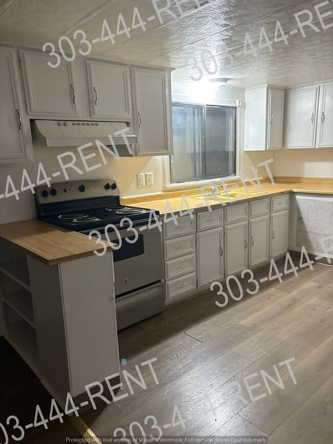 Building Photo - Move In Special $200.00 off 1st month by 03/31/2026 3 Bedroom Mobile Home in Thornton!