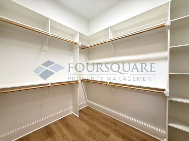 Building Photo - Beautiful  3-Bedroom Home with Loft, Screened Deck & Fenced Backyard – Convenient to Duke Univers...