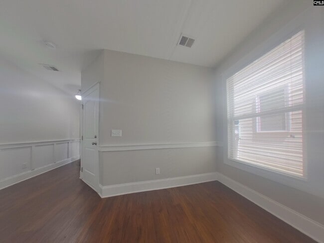 Building Photo - 141 Park Ridge Way