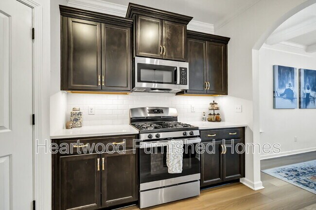 Building Photo - 924 Windchase Wy