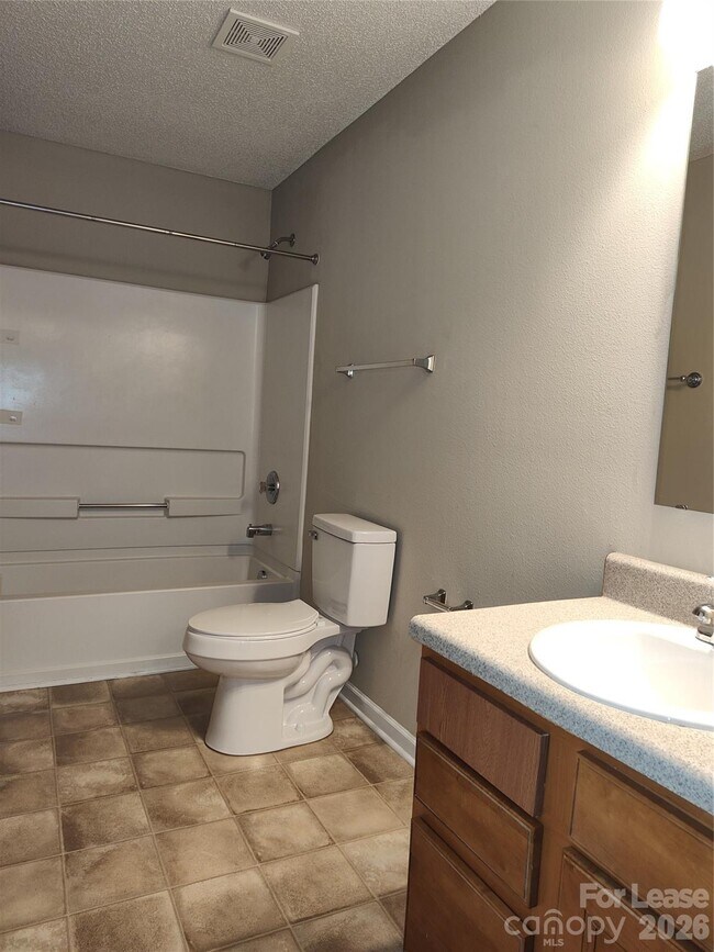 Building Photo - 2038 Dunsmore Ln
