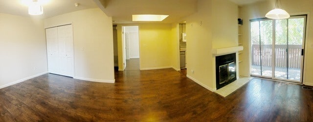 Building Photo - South Anchorage Condo with Balcony, Garage...