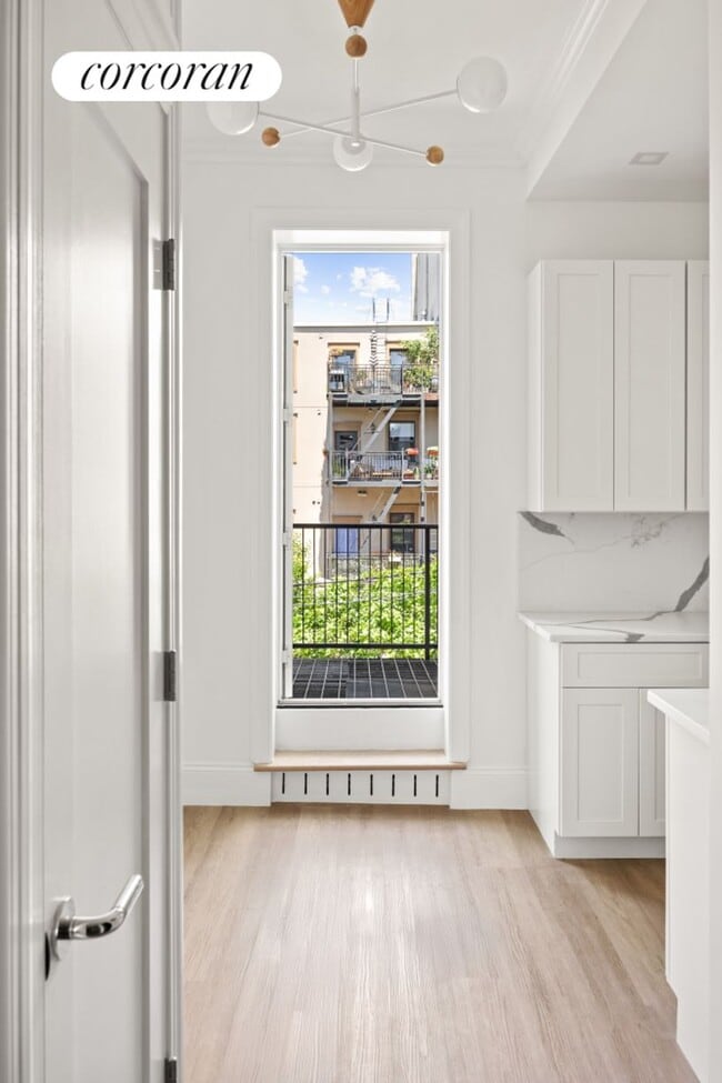 Building Photo - 125 2nd Pl