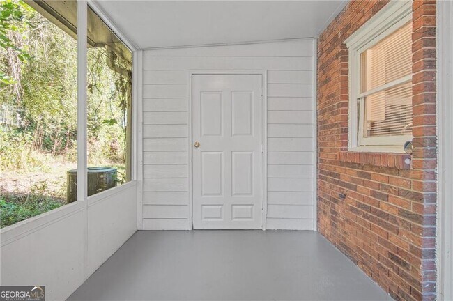 Building Photo - 3492 Andrew Jackson Dr