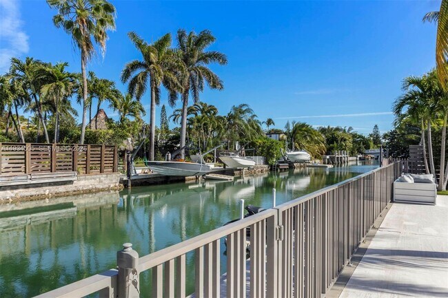 Building Photo - 1661 Daytonia Rd