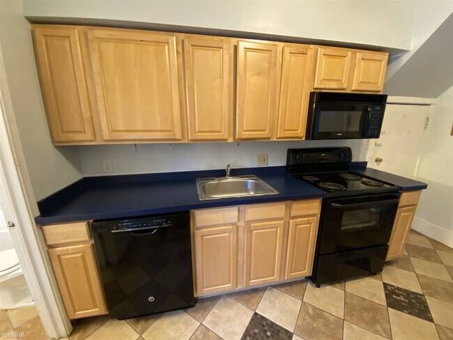 Building Photo - 7 br, 2 bath House - 516 Walnut St 516 Walnut