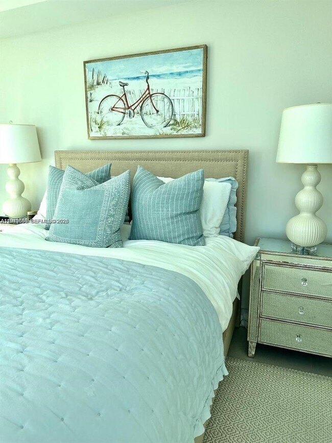 Building Photo - 3131 NE 7th Ave