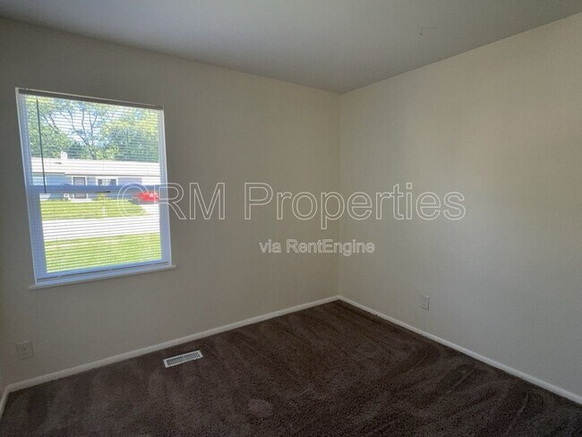 Building Photo - 8501 Athens Ct