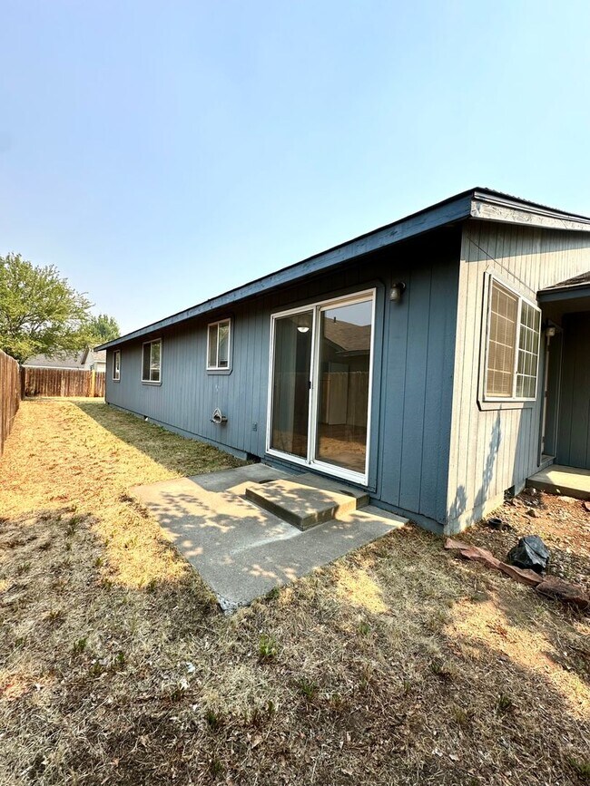 Building Photo - 1328/1330 SW 17th St