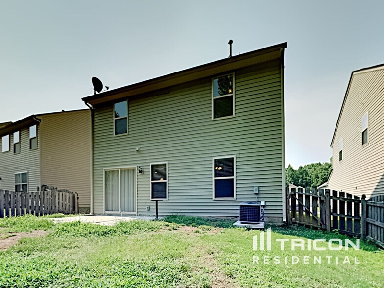Building Photo - 2807 Old House Cir