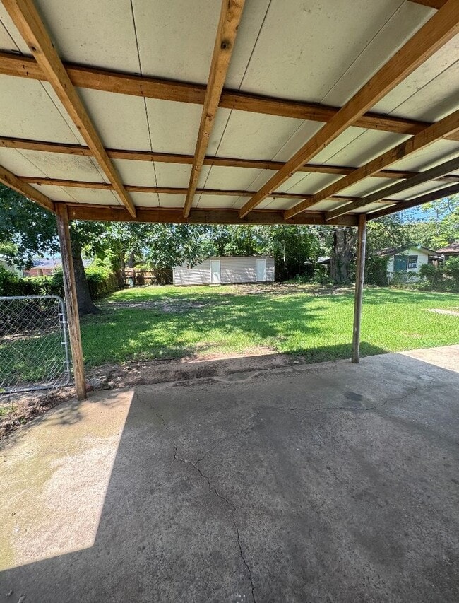 Building Photo - Rental Property