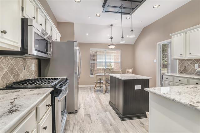 Building Photo - 10408 Forrest Dr