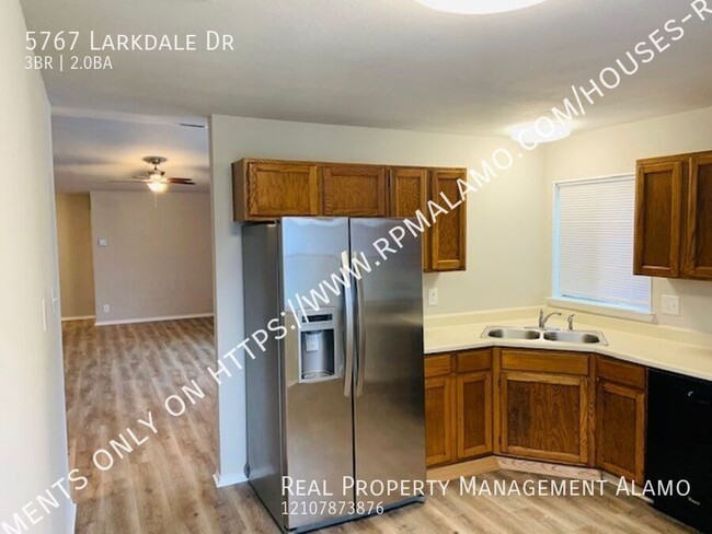 Building Photo - 5767 Larkdale Dr