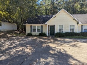 Building Photo - 2460 Brantley Way