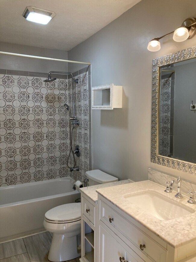 Building Photo - Lebanon Home in Summer Crest