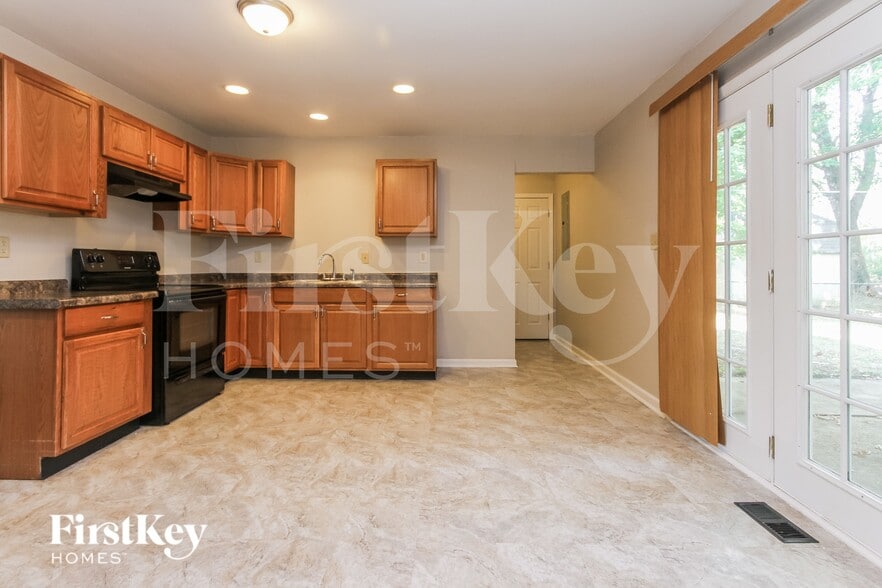 Building Photo - 10207 Catalina Dr