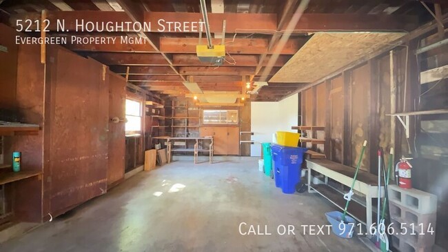 Building Photo - 5212 N Houghton St
