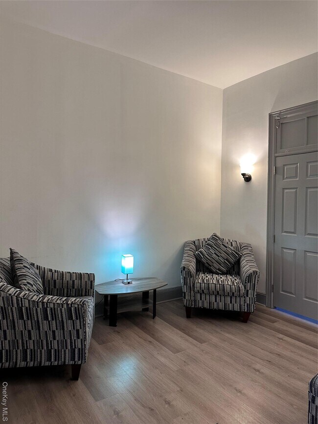 Building Photo - 768 Greene Ave